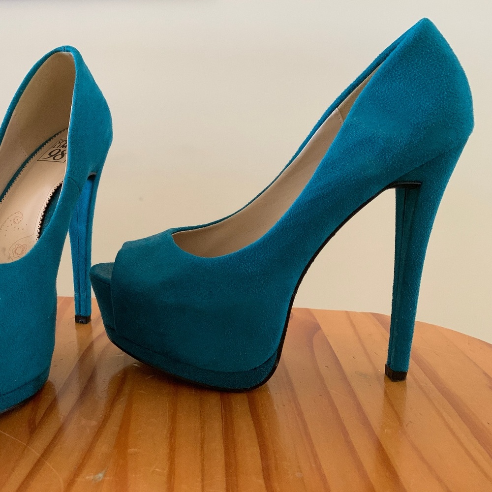 Teal Pumps 6"